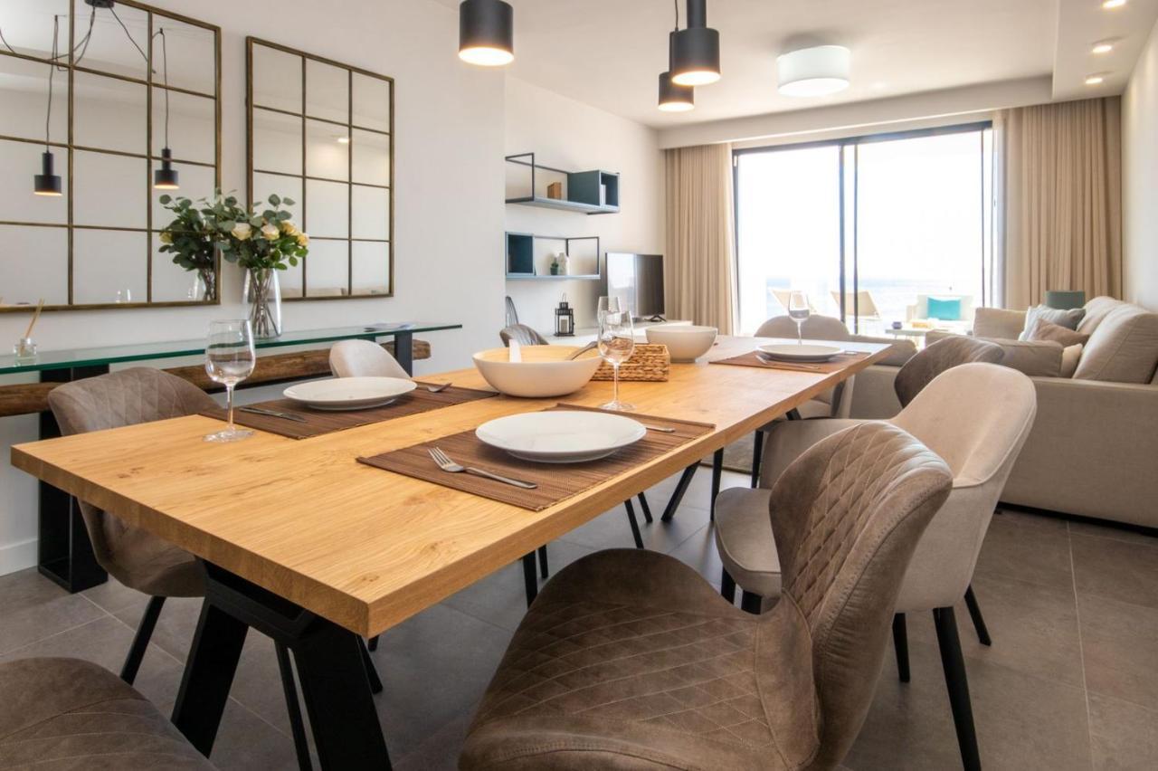 Luxury Stunning Seaview Bs 3104 Apartment